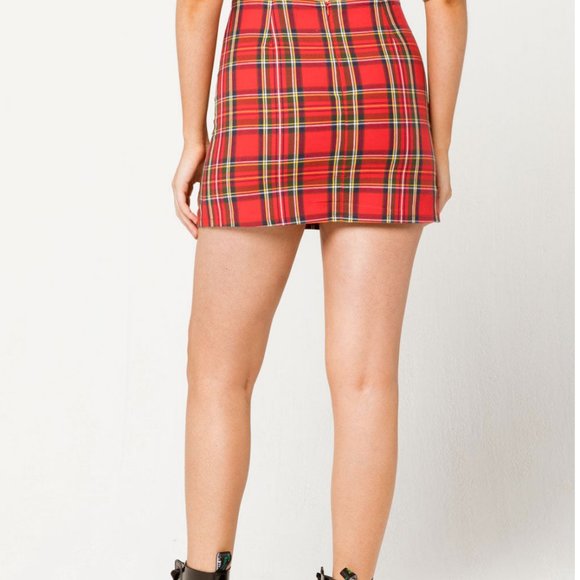2/$20: NWT Tilly's 'FULL TILT' Plaid Mini SkirT - Picture 4 of 4